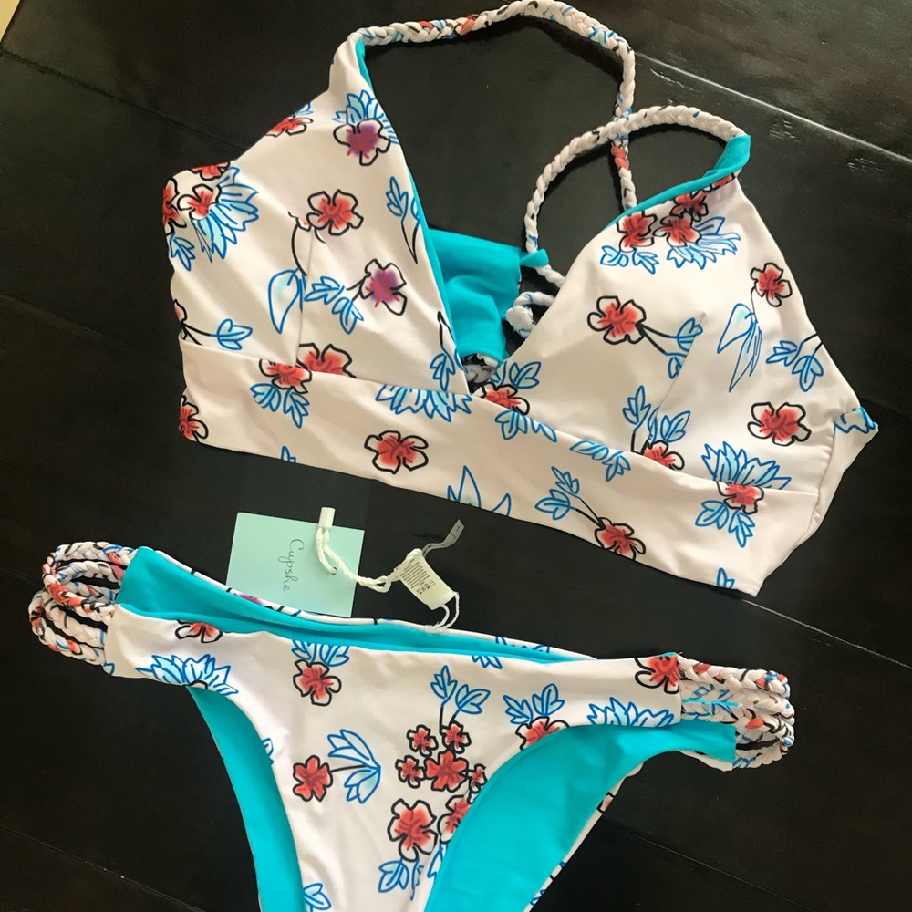 Floral printed bikini